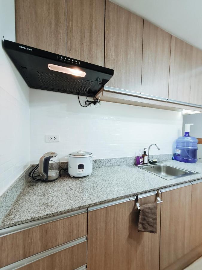 Cozy 1Br Condo Near Airport Davao City Extérieur photo